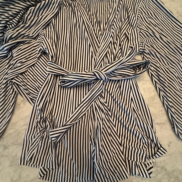 Lake Navy and White Kimono Set size xxs - Picture 3 of 5